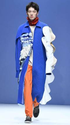 2021大學(xué)生時(shí)裝周服裝設(shè)計(jì)畢業(yè)作品發(fā)布-Day4 多元院校創(chuàng)意交融